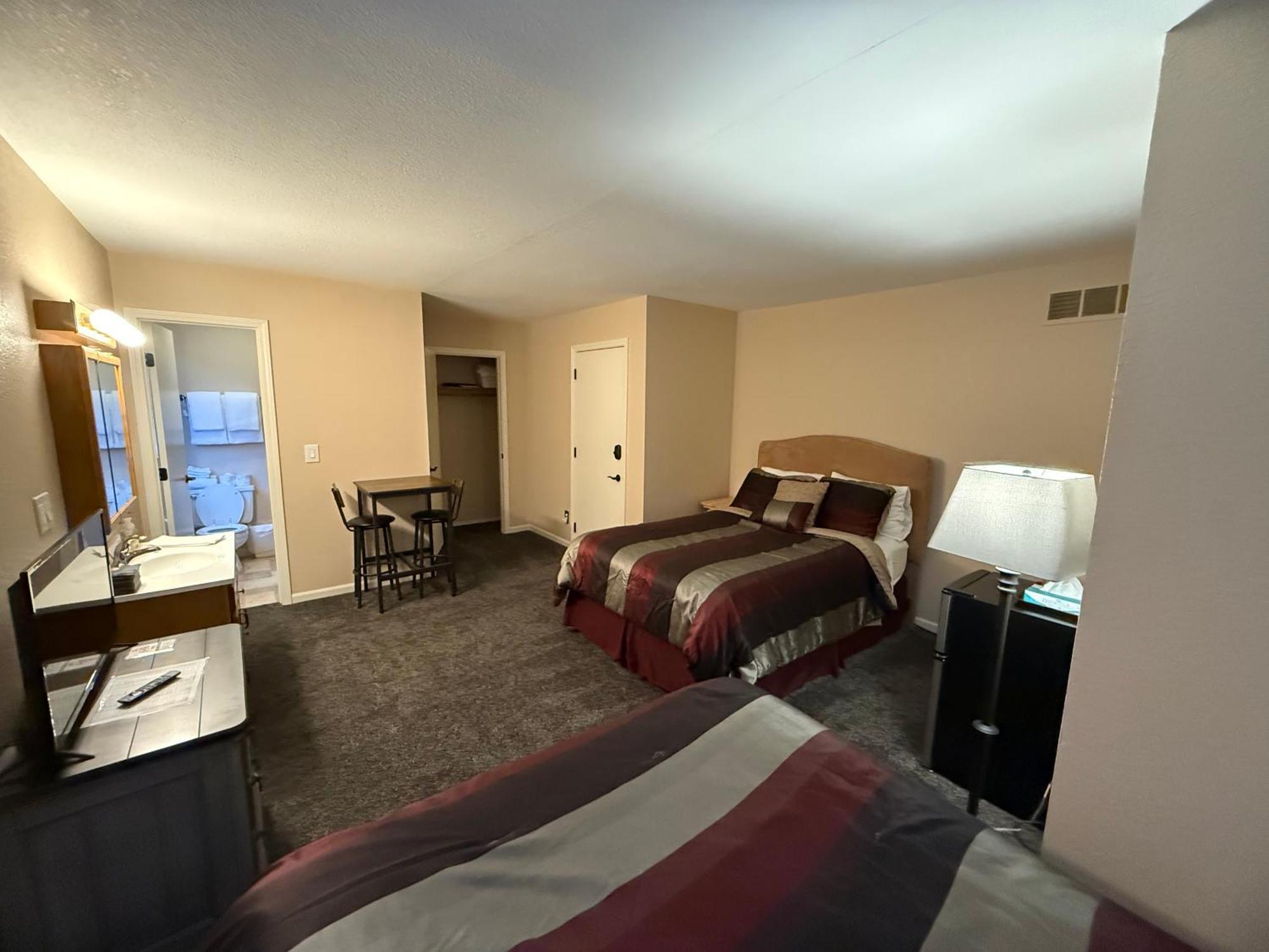 Scottish Inns Motel - Osage Beach Buitenkant foto